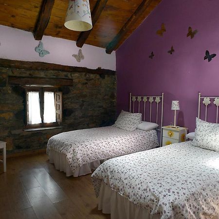 La Casita De Leire Guest House Tamajon ภายนอก รูปภาพ