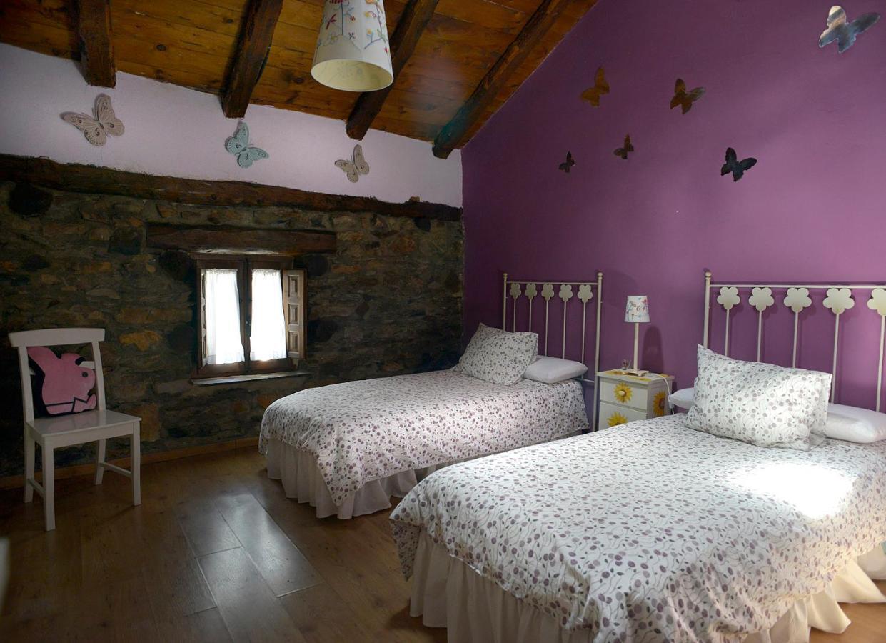 La Casita De Leire Guest House Tamajon ภายนอก รูปภาพ