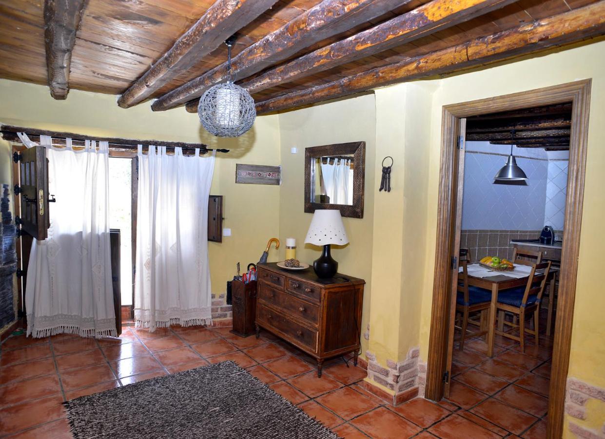 La Casita De Leire Guest House Tamajon ภายนอก รูปภาพ