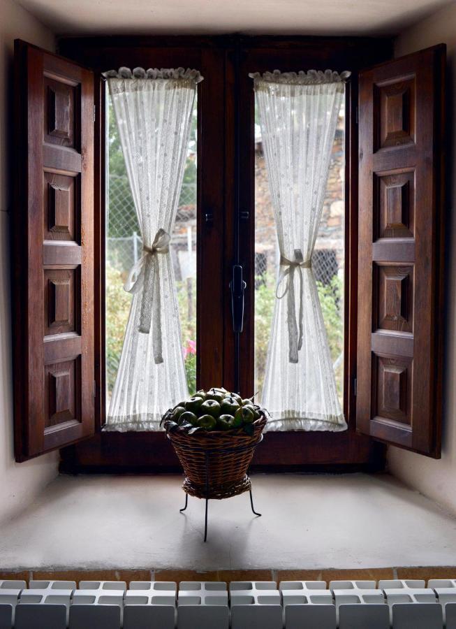 La Casita De Leire Guest House Tamajon ภายนอก รูปภาพ