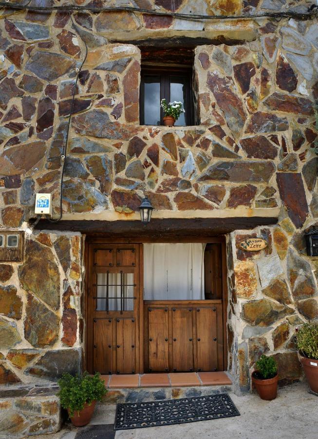 La Casita De Leire Guest House Tamajon ภายนอก รูปภาพ